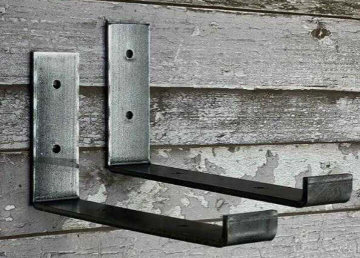 Heavy Duty Wrought Iron Lipped Brackets - Pair